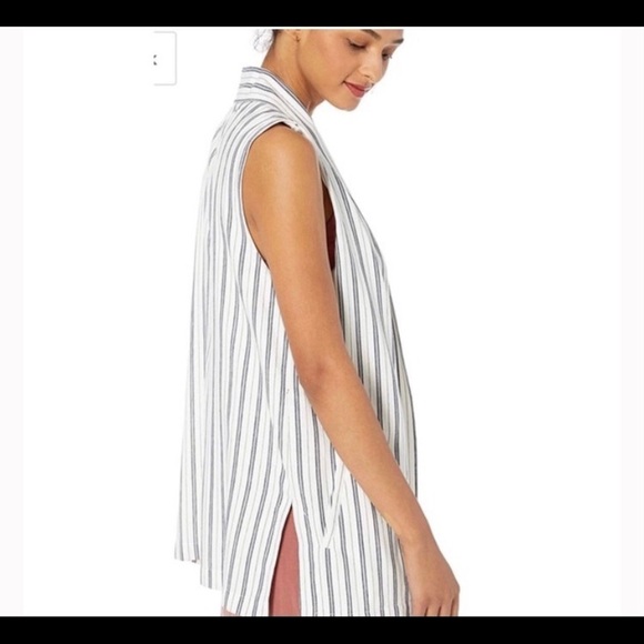 Cupcakes and Cashmere open sleeveless striped vest Size M - Picture 2 of 6